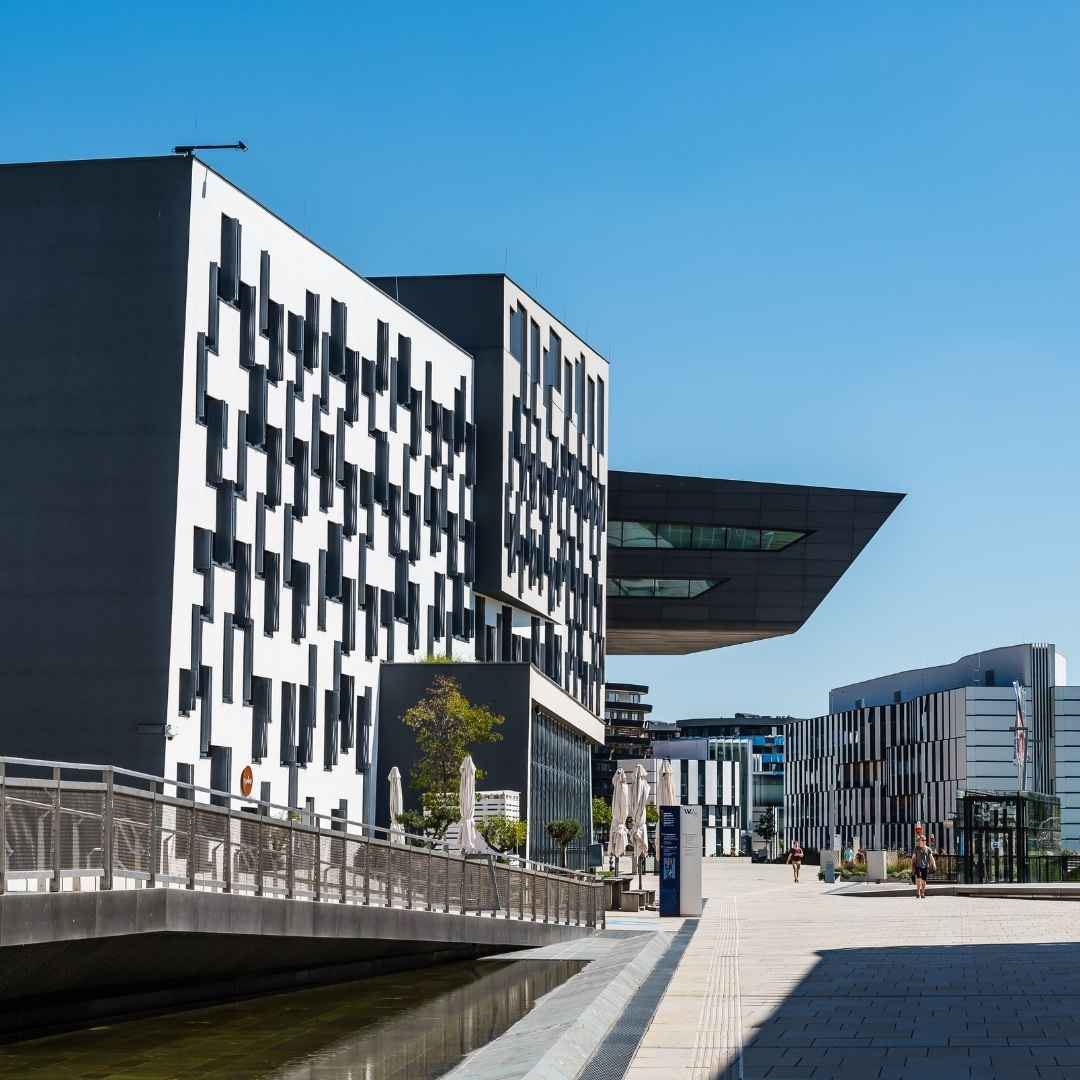 Uczelnie oraz kierunki biznesowe w Austrii - gdzie możesz studiować po angielsku? Bachelor oraz Master of Business Administration